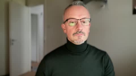 Snapshot of walky78 chatting on 02-12-25, 07:44 walky78 online show from 02-12-25, 07:44