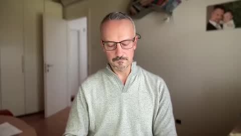 Snapshot of walky78 chatting on 02-13-25, 01:48 walky78 online show from 02-13-25, 01:48