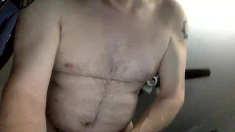 Snapshot of waltbkk chatting on 03-04-25, 03:04 Walter online show from 03-04-25, 03:04