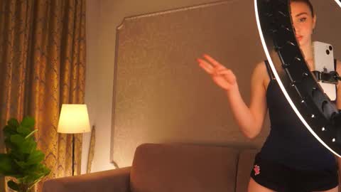 hello guys im Lilian online show from 03-13-26, 03:35