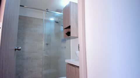 Wanda online show from 01-13-25, 05:12