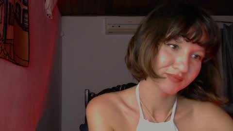 Snapshot of wanderwhitch chatting on 03-04-26, 12:05 Miya online show from 03-04-26, 12:05