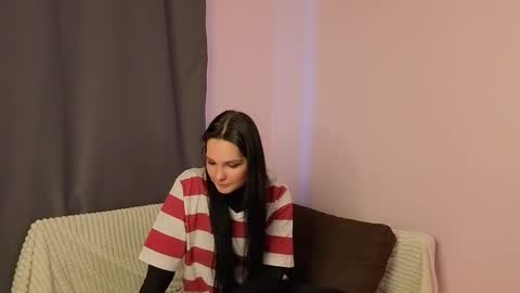 Snapshot of wanmerrill chatting on 11-15-25, 09:50 jean online show from 11-15-25, 09:50