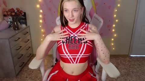 Snapshot of wanna_breed chatting on 03-02-25, 08:16 Kate online show from 03-02-25, 08:16