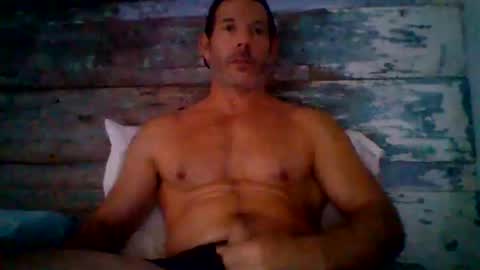 Snapshot of want_to_be_recognized chatting on 05-21-26, 07:43 want_to_be_recognized online show from 05-21-26, 07:43