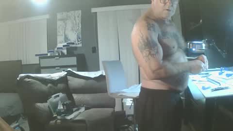 inittogetitin online show from 12-15-25, 08:07