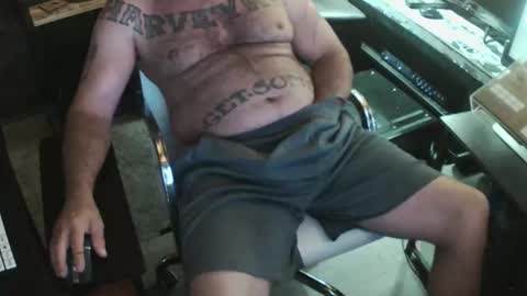 Snapshot of wantitbutyoucanthaveit chatting on 05-14-26, 09:38 inittogetitin online show from 05-14-26, 09:38