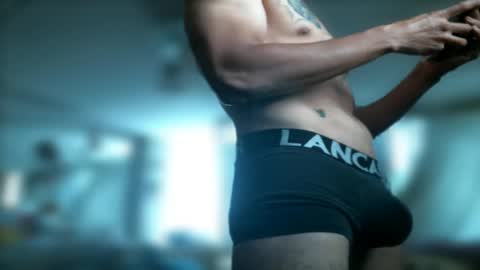 Snapshot of warlockkkkk chatting on 09-16-25, 07:48 Gerard online show from 09-16-25, 07:48