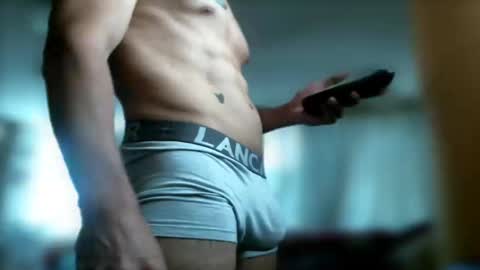 Snapshot of warlockkkkk chatting on 09-19-25, 08:31 Gerard online show from 09-19-25, 08:31