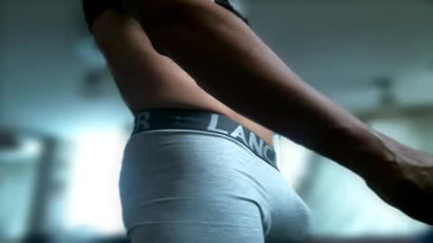 Snapshot of warlockkkkk chatting on 10-23-25, 07:45 Gerard online show from 10-23-25, 07:45