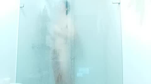 Snapshot of warrenkener chatting on 09-17-25, 02:24 Warren Kener online show from 09-17-25, 02:24