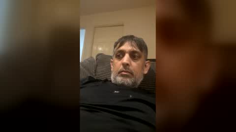 wasimashraf81080 online show from 06-01-26, 04:31