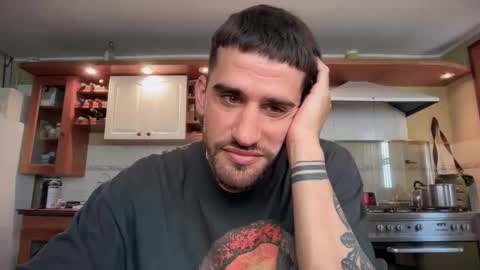 wearetwo online show from 12-01-25, 06:24