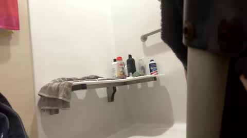 watchme539739 online show from 10-30-25, 04:58