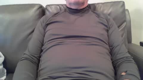 Snapshot of watchmethistime chatting on 02-15-26, 05:20 glenlooker online show from 02-15-26, 05:20