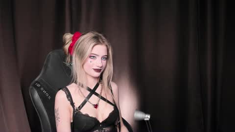 Snapshot of waterfallwoods chatting on 12-13-24, 07:04 waterfallwoods online show from 12-13-24, 07:04