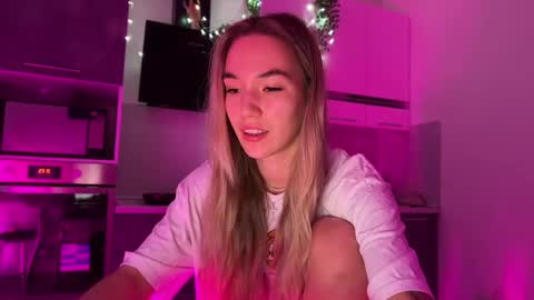 Snapshot of watergirl_ chatting on 12-03-24, 06:59 Im saving up for a new car help me online show from 12-03-24, 06:59