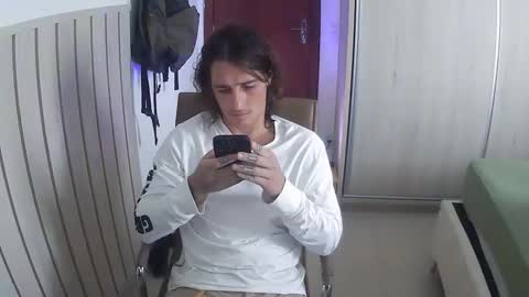 wave_boyy online show from 06-03-26, 03:17