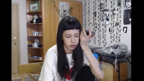 Mina online show from 02-04-26, 09:53