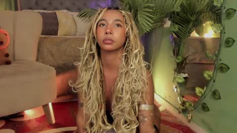 Snapshot of wayuu_goddess chatting on 12-29-24, 08:26 Wayuu Goddess  3 online show from 12-29-24, 08:26