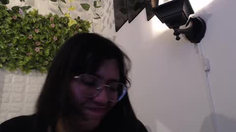 Snapshot of we_n_you chatting on 02-28-25, 08:50 Trixie 3 online show from 02-28-25, 08:50