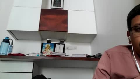 sexyguy online show from 12-19-25, 09:27