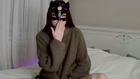 Snapshot of weareyoursun chatting on 02-23-25, 02:04 Alice online show from 02-23-25, 02:04