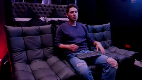 Jhonny Dick  his neighbors. online show from 01-17-26, 07:17