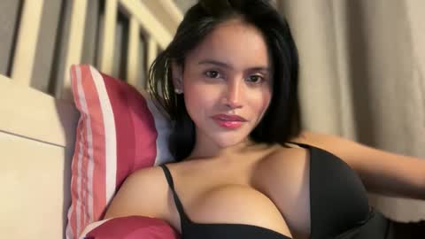 Maggie online show from 02-03-26, 04:34