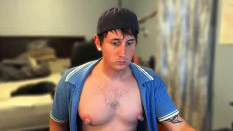Snapshot of webslingxxxx chatting on 05-08-26, 11:43 webslingxxxx online show from 05-08-26, 11:43