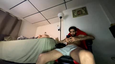 ShootingWebs online show from 04-23-26, 06:03