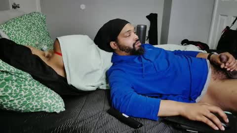 WeDaShit Come Vibe with me . online show from 12-18-24, 02:53