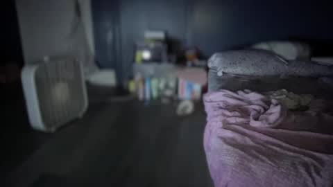 wedifferent_ online show from 09-22-25, 01:02