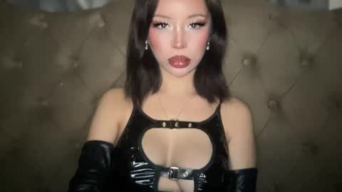 Marie Pelie online show from 10-27-25, 12:36