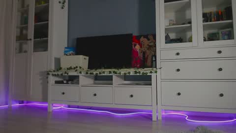  moon  online show from 12-06-24, 01:11