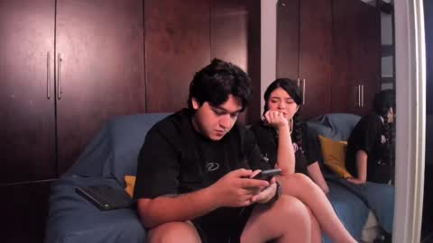 EMILY  ANDREW online show from 03-01-26, 04:25