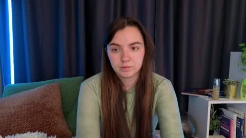 Snapshot of weird_bird chatting on 05-05-26, 10:45 Weird Bird online show from 05-05-26, 10:45