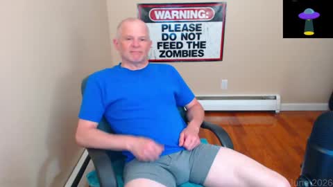 Chris online show from 06-06-26, 05:50