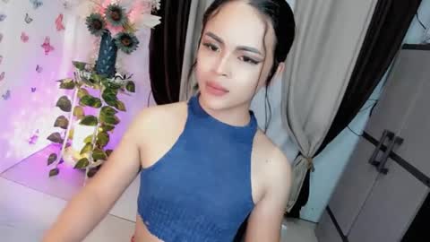 Hi Im LOVIE Please dont forget to follow and thumbs up me online show from 04-28-26, 02:49