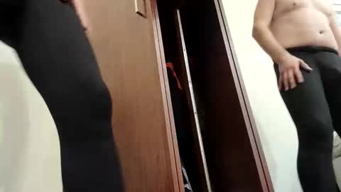 Snapshot of wellhung1899 chatting on 10-29-25, 05:58 wellhung1899 online show from 10-29-25, 05:58