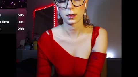 Snapshot of welliza chatting on 01-23-25, 02:44 Liza online show from 01-23-25, 02:44