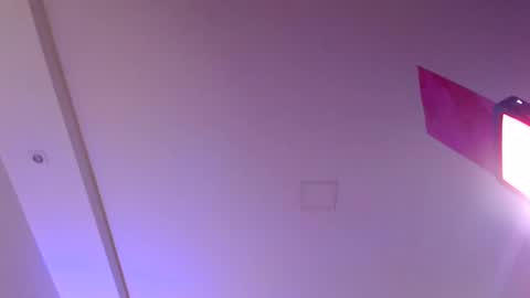 Snapshot of welliza chatting on 12-03-25, 11:03 Liza online show from 12-03-25, 11:03