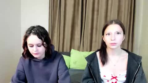 Nora online show from 09-22-25, 07:05