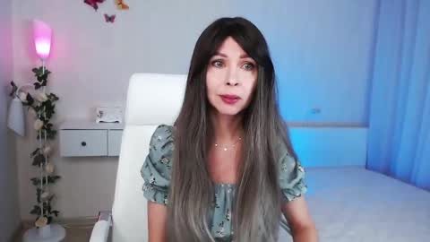 Wendi Foster online show from 12-09-24, 07:18