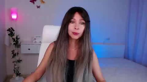 Wendi Foster online show from 09-23-25, 06:33