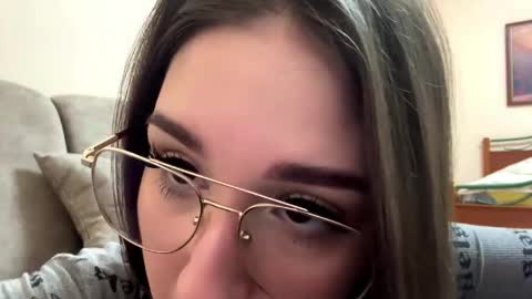 Anna online show from 04-10-26, 04:23