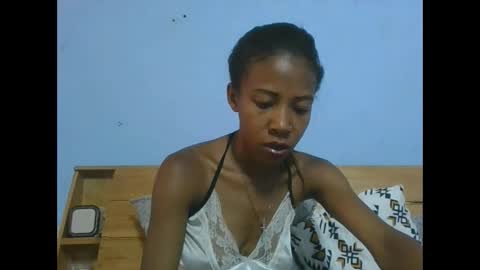 Snapshot of wendy09888 chatting on 10-25-25, 06:43 Wendy online show from 10-25-25, 06:43