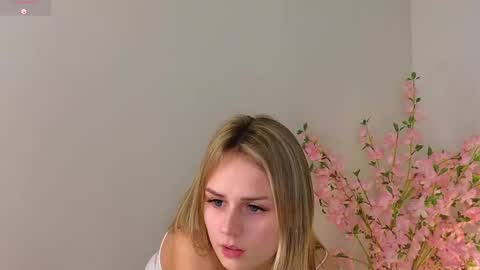 Im Wendy online show from 02-18-25, 03:31