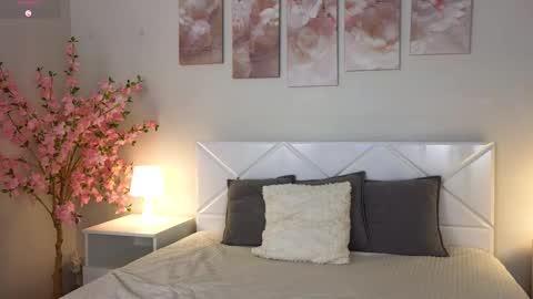 Im Wendy online show from 02-28-25, 03:37