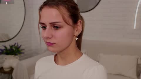 Im Wendy online show from 11-13-25, 09:14